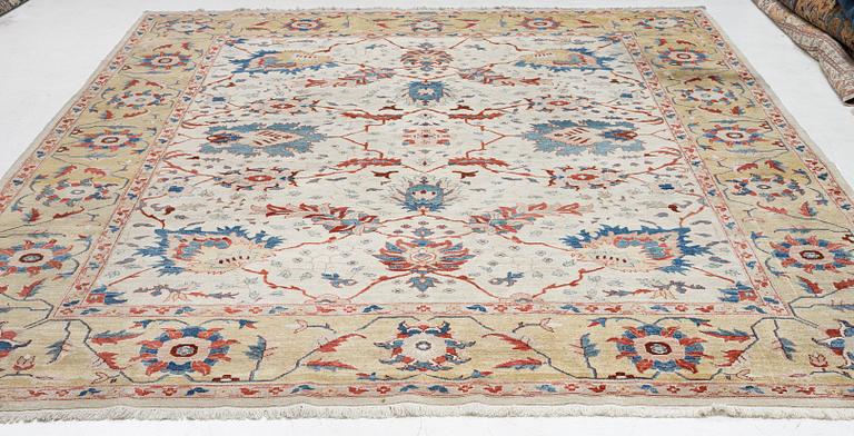 Ziegler Mahal carpet, modern, approx. 390 x 300 cm.