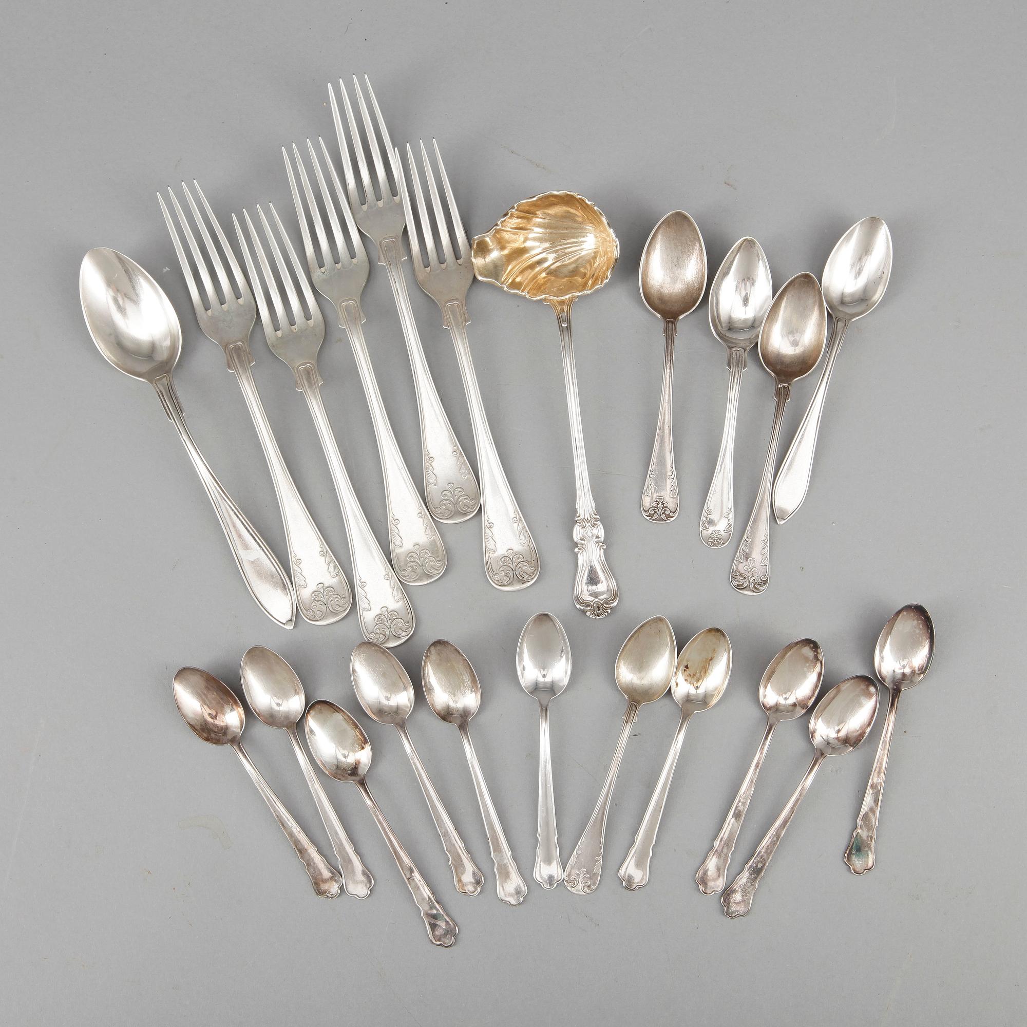 PARTI BESTICK, 28 delar, silver, bland annat, Guldsmedsaktiebolaget Stockholm, 1926. Total vikt ca 623g.