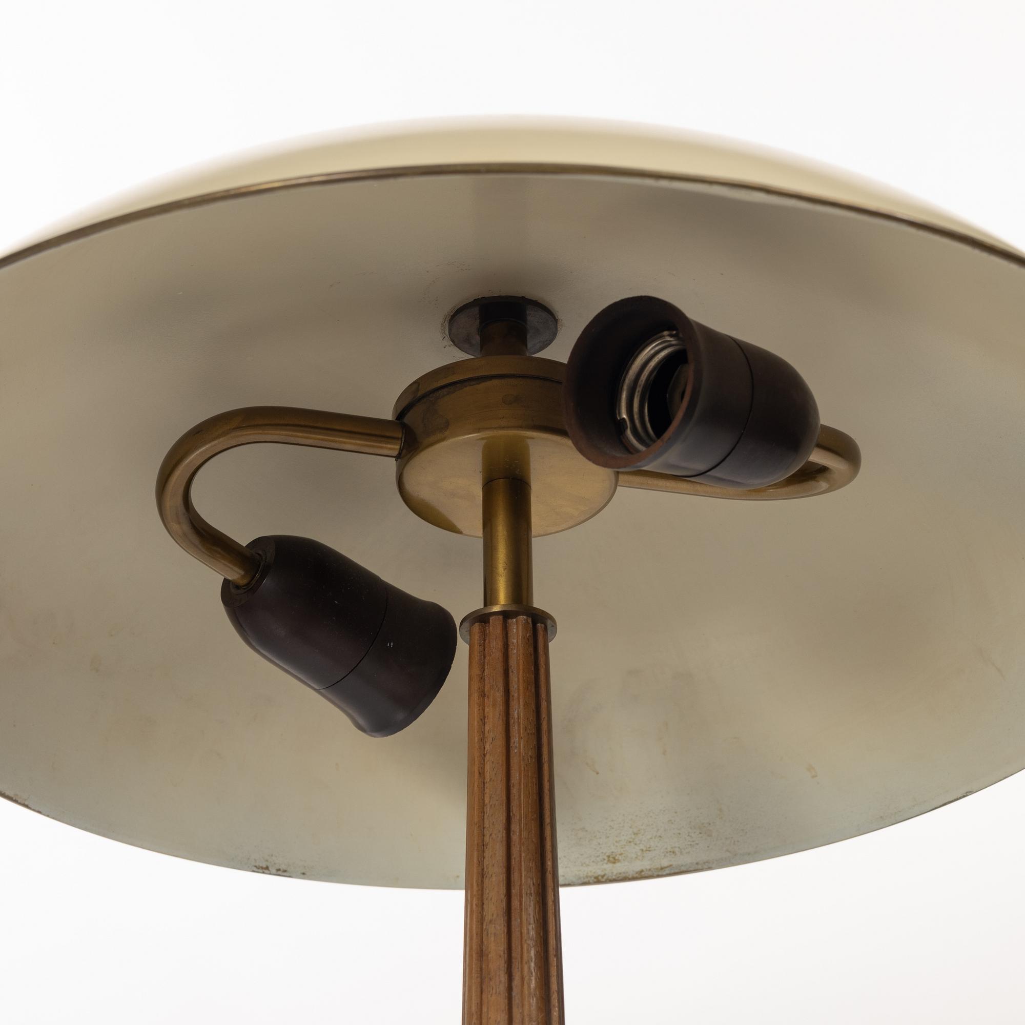 Erik Tidstrand or Bertil Brisborg, a table lamp model "15625", Arvid Böhlmarks Lampfabrik, Stockholm, 1950s-60s.