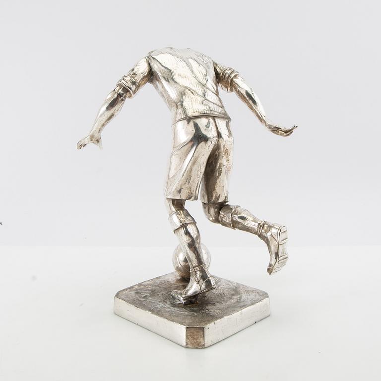 Wilhelm Zwick, efter Fotbolsspelare 1900-talets första hälft nysilver/vitmetall.