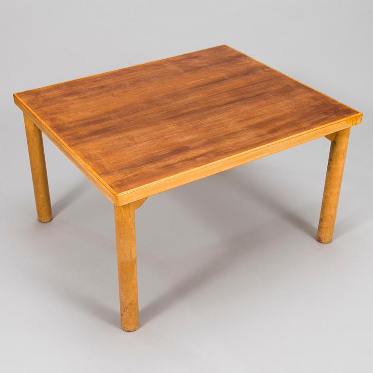 AINO AALTO, An early 1950's '77' coffe table/childrens table for  O.Y. Huonekalu- ja Rakennustyötehdas A.B. Finland.