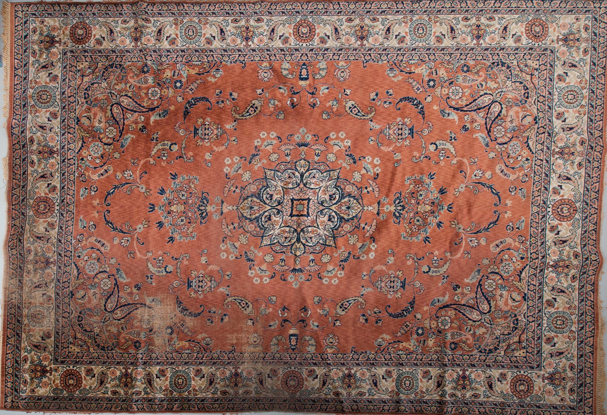 MATTA, 346 x 250 cm.