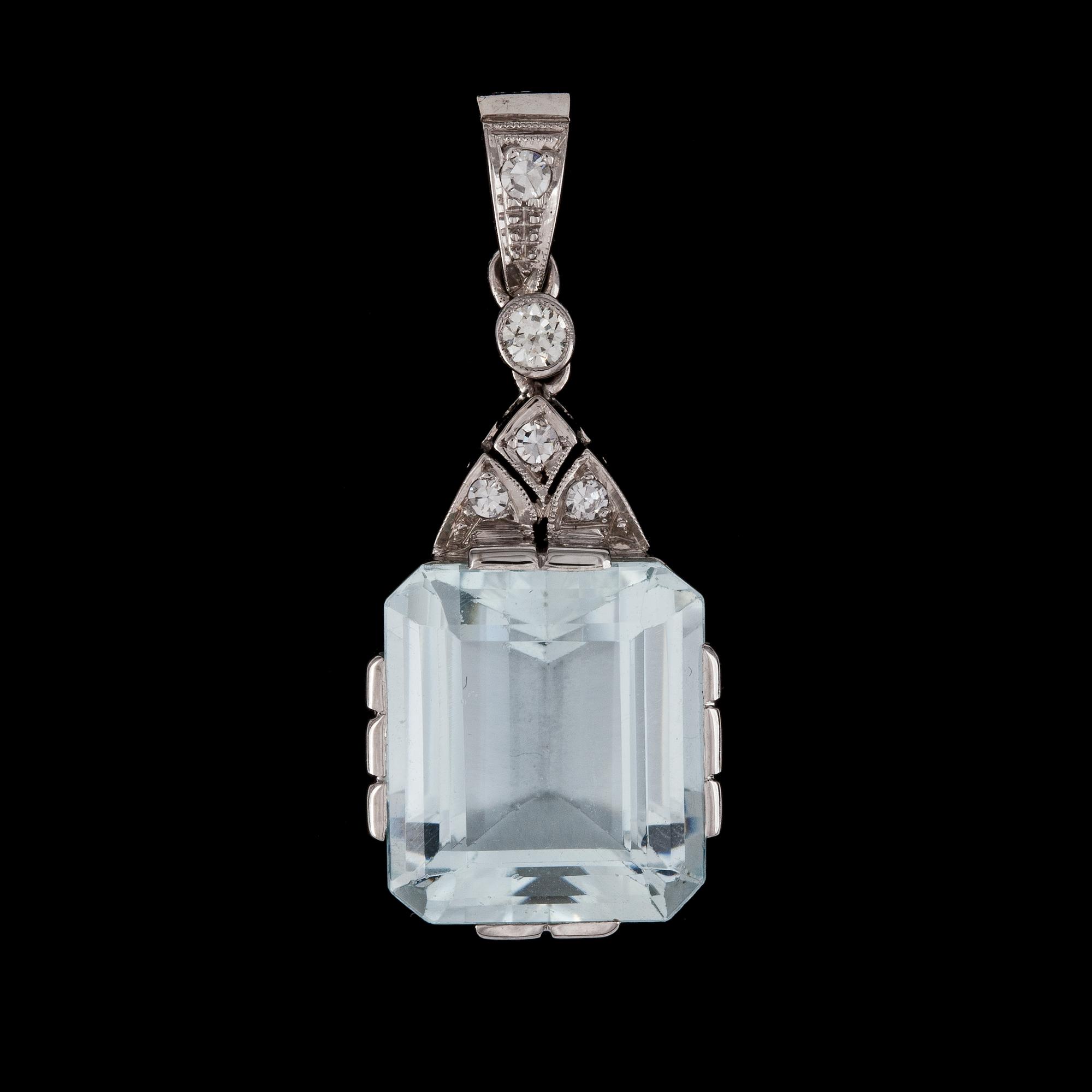 PENDANT, aquamarine and brilliant cut diamonds, Malmö, 1970.