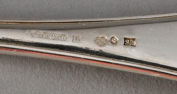 FISKBESTICK, 24 delar, silver, KGMG AB 1920. Tot vikt ca 1100 gram.