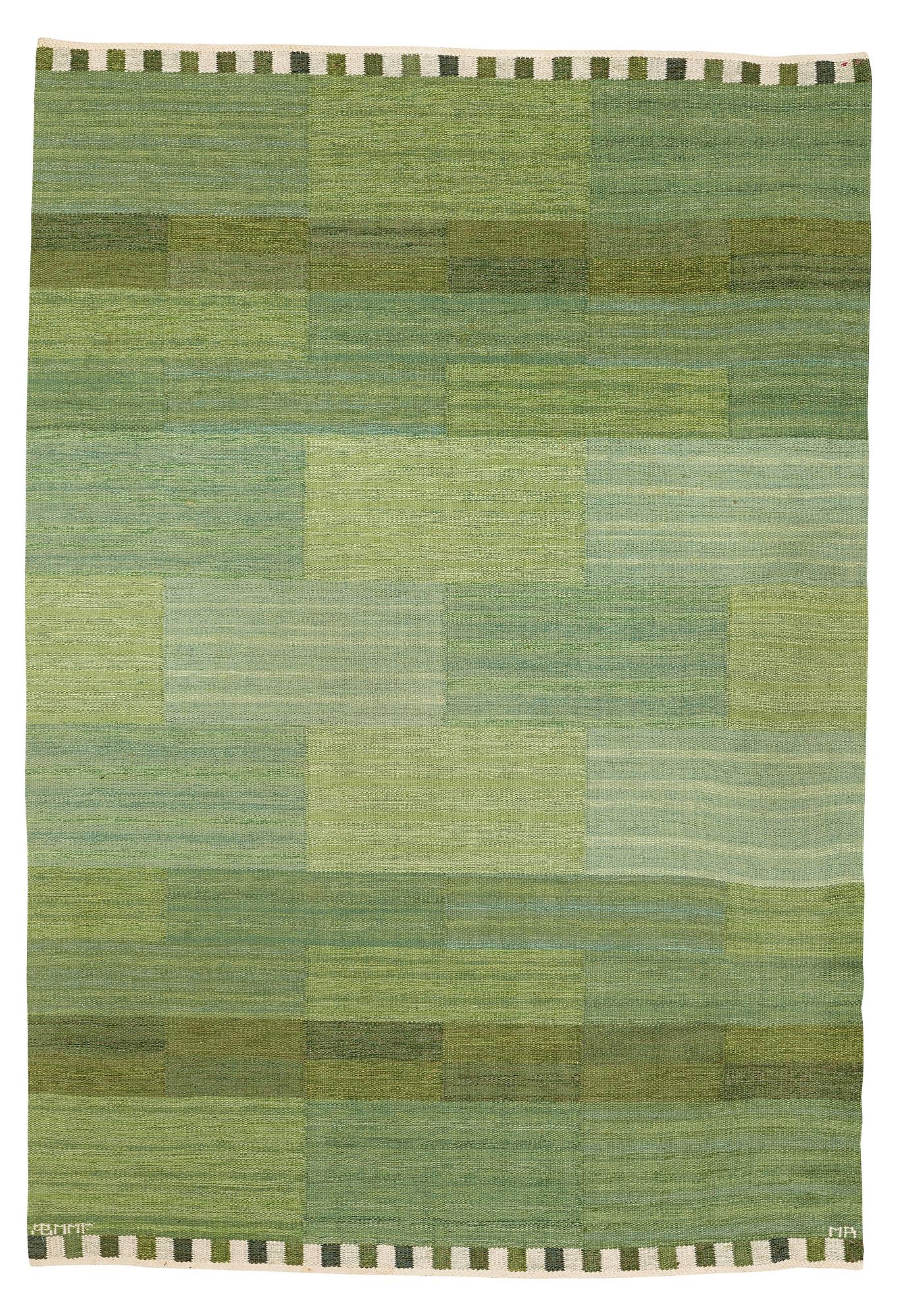 Marianne Richter, Matta, "Muren grön", rölakan, ca 250,5-254,5 x 172-173 cm, signerad AB MMF MR.