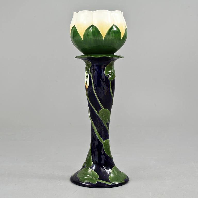 PIEDESTAL med YTTERFODER, flintgods, Johan Georg Asplund, Rörstrand, Jugend, 1900-talets första kvartal.