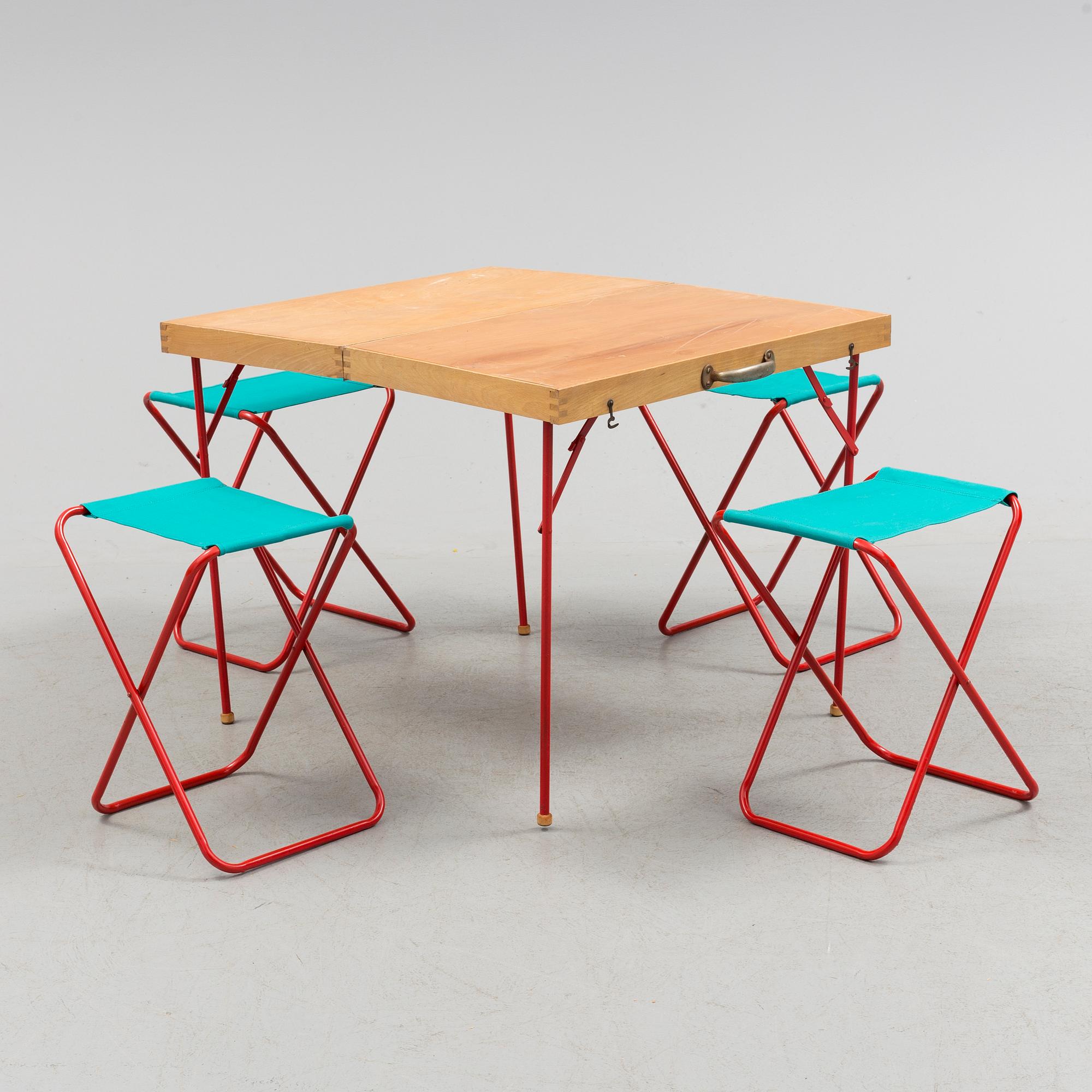 HOPFÄLLBAR PICKNICKMÖBEL, 5 delar, 1900-talets andra hälft.