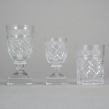 GLASSERVIS, 18 delar, omkring 1900.