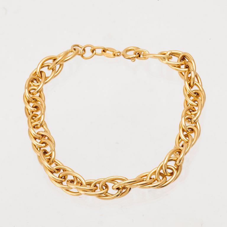 An 18K gold bracelet from Arezzo Italy.