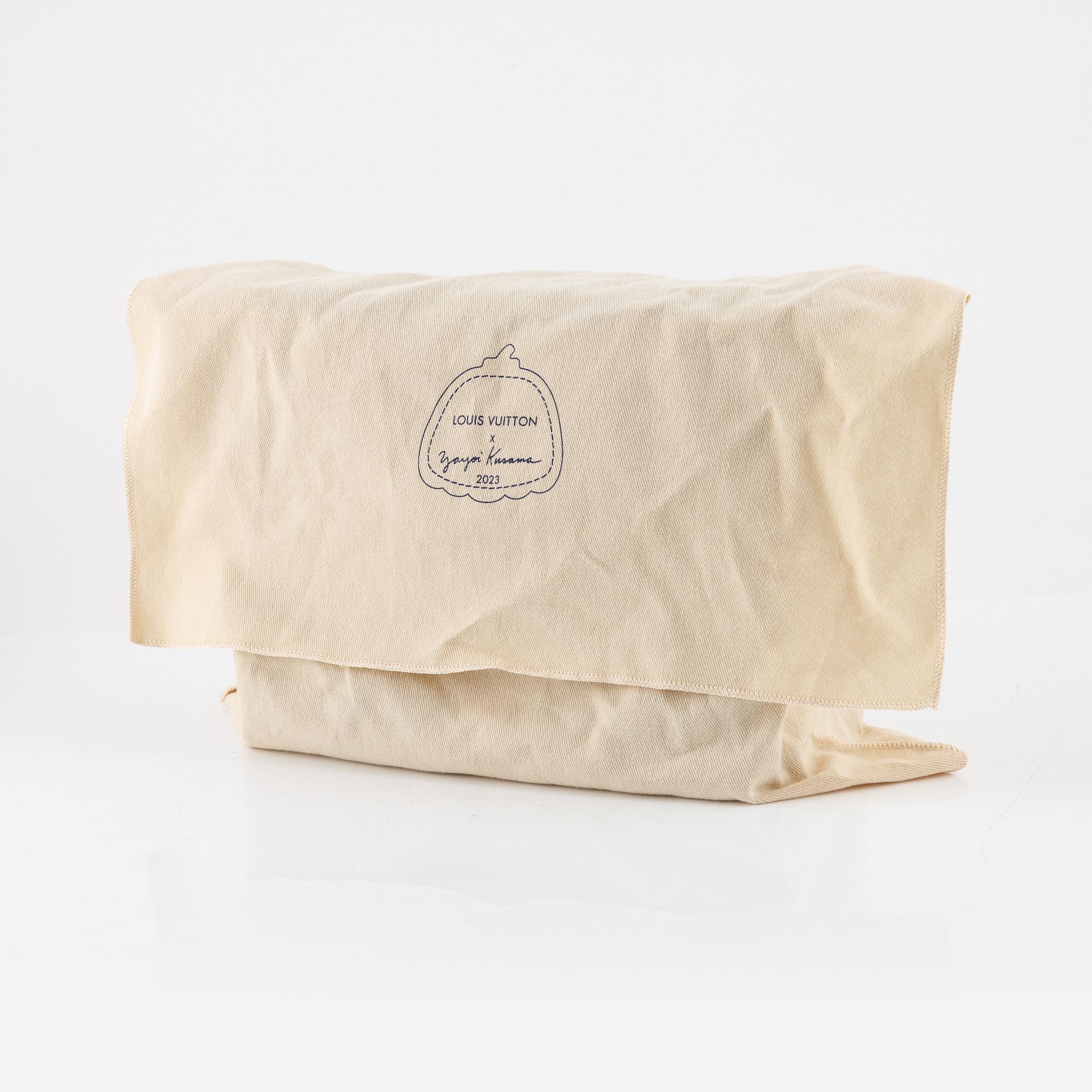 Louis Vuitton X Yayoi Kusama, bag, "On The Go PM", 2023.