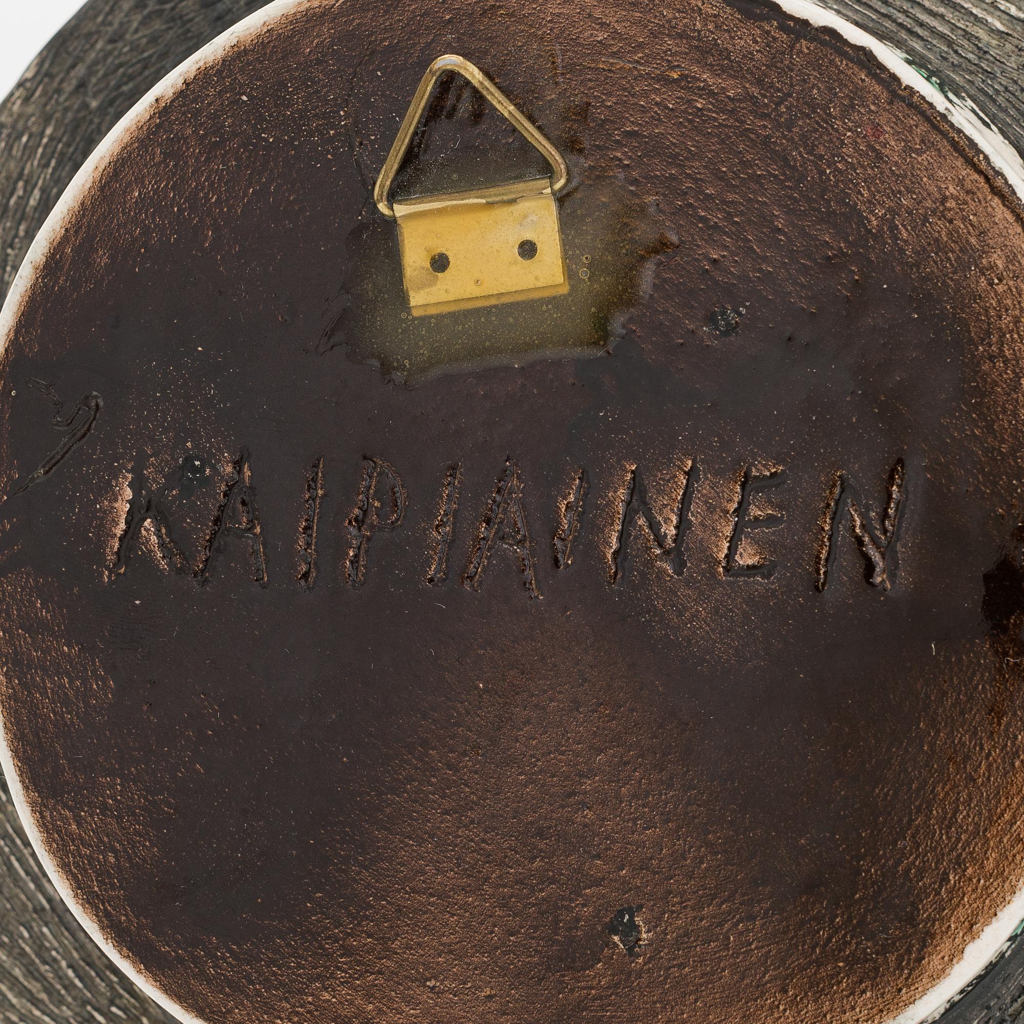 Birger Kaipiainen, a 1950's stoneware bowl signed Kaipiainen.