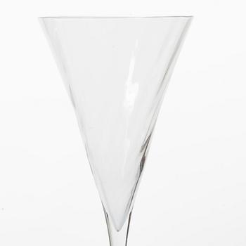 Gunnar Cyrén, A set of 12 champagne flutes, “Helena”, Orrefors.