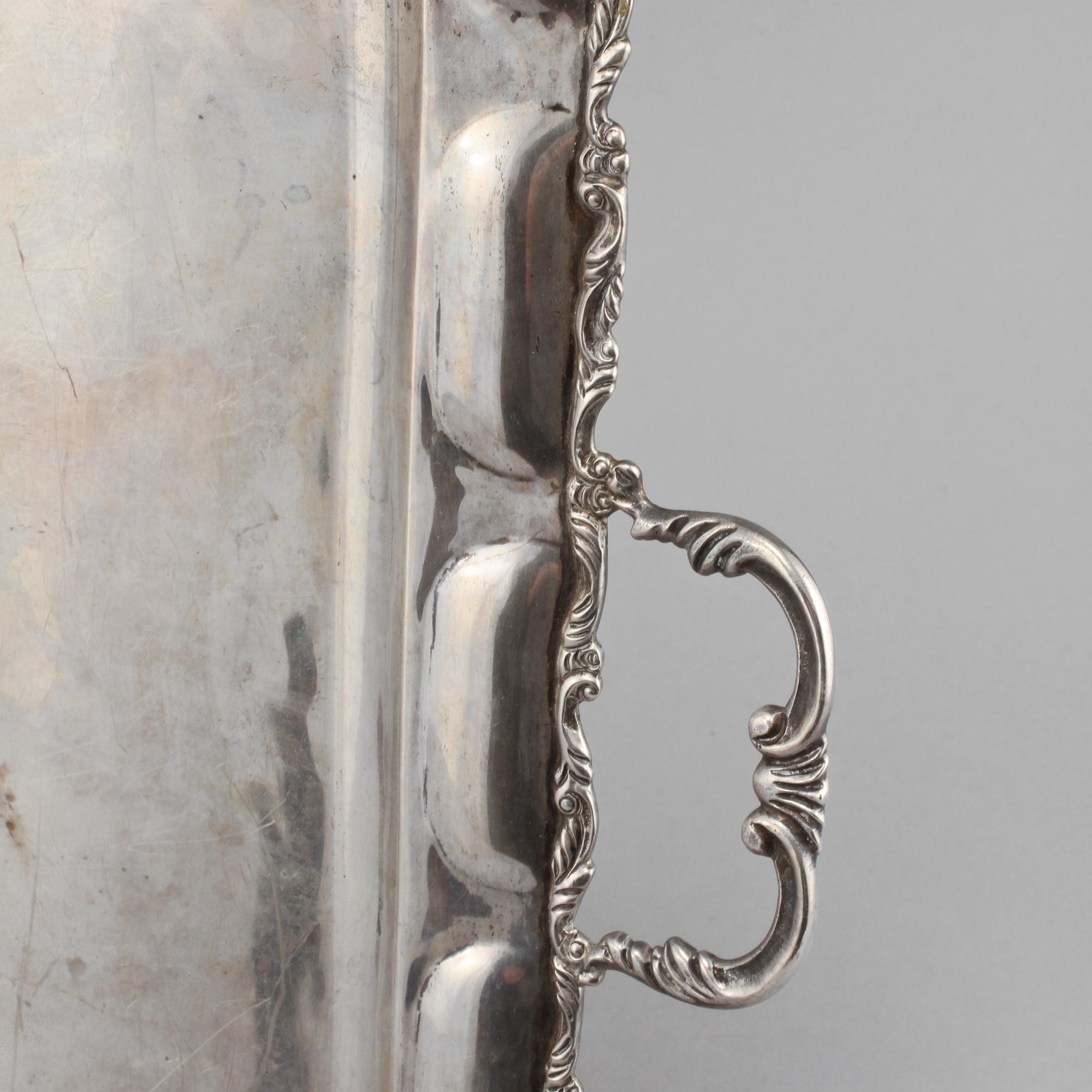 BRICKA, silver, Mexico, 1900-tal, vikt ca 1570 gram.