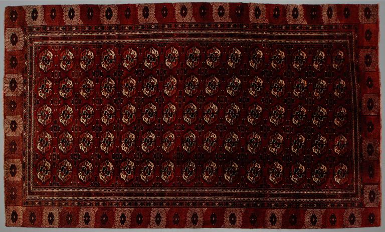 MATTA, orientalisk, modern tillverkning, ca 345 x 210 cm.