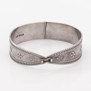 Armband, modell 208, sterlingsilver. Kalevala Koru, Helsingfors 1997.