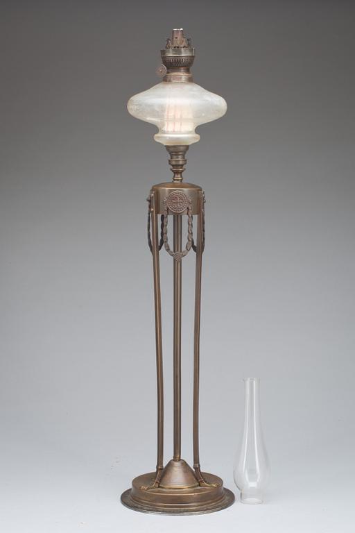 FOTOGENLAMPA, Art-nouveau. 1900-talets första hälft.