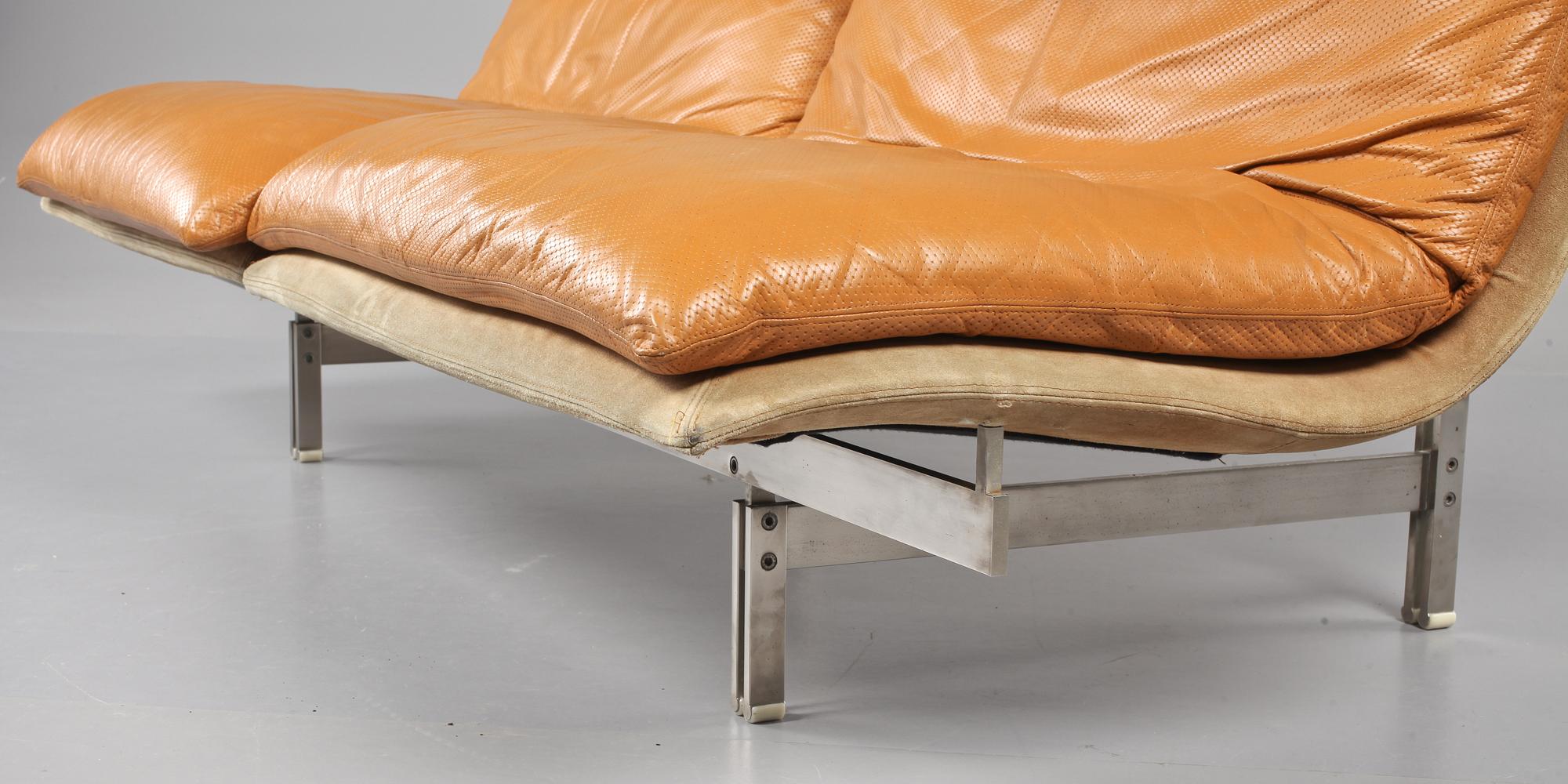 SOFFA, "Wave", Giovanni Offredi, Saporiti, modellen formgiven 1974.