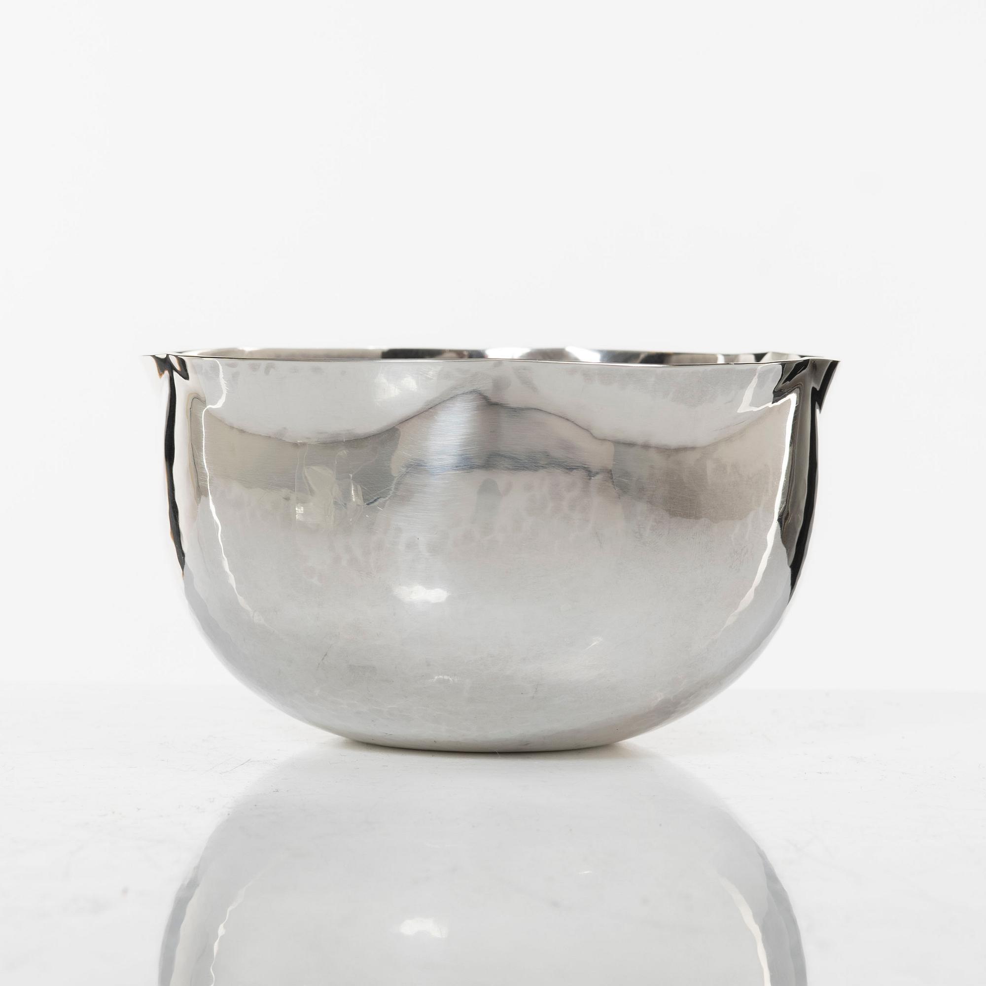 Bengt Liljedahl, A Swedish sterling silver bowl, Stockholm 1968.