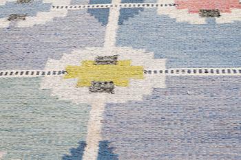 A flatweave by Ingegerd Silow, signed IS, second half of the 20th century, 232 x 170 cm.