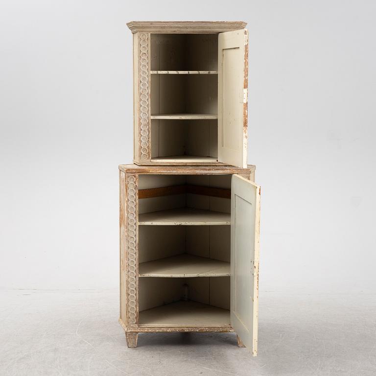 A Gustavian cabinet, around the year 1800.
