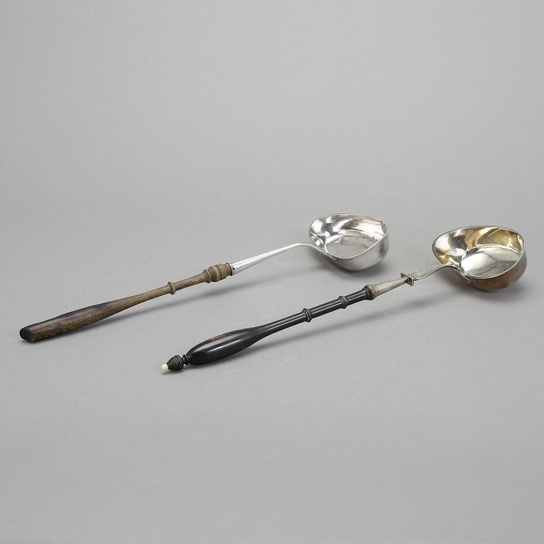 SOPPSLEVAR, 2 st, bland annat otydliga stämplar, Stockholm, 1812. Vikt ca 305 gram.
