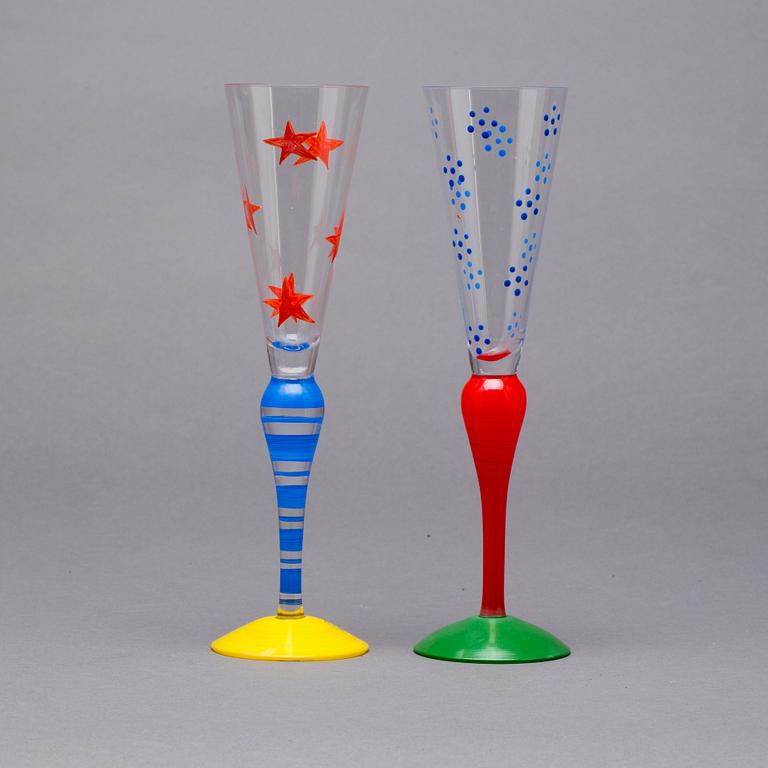 CHAMPAGNEGLAS, 2 st, "Clown", Anne Nilsson, Orrefors.