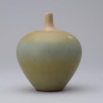 A Berndt Friberg stoneware vase, Gustavsberg Studio 1966.