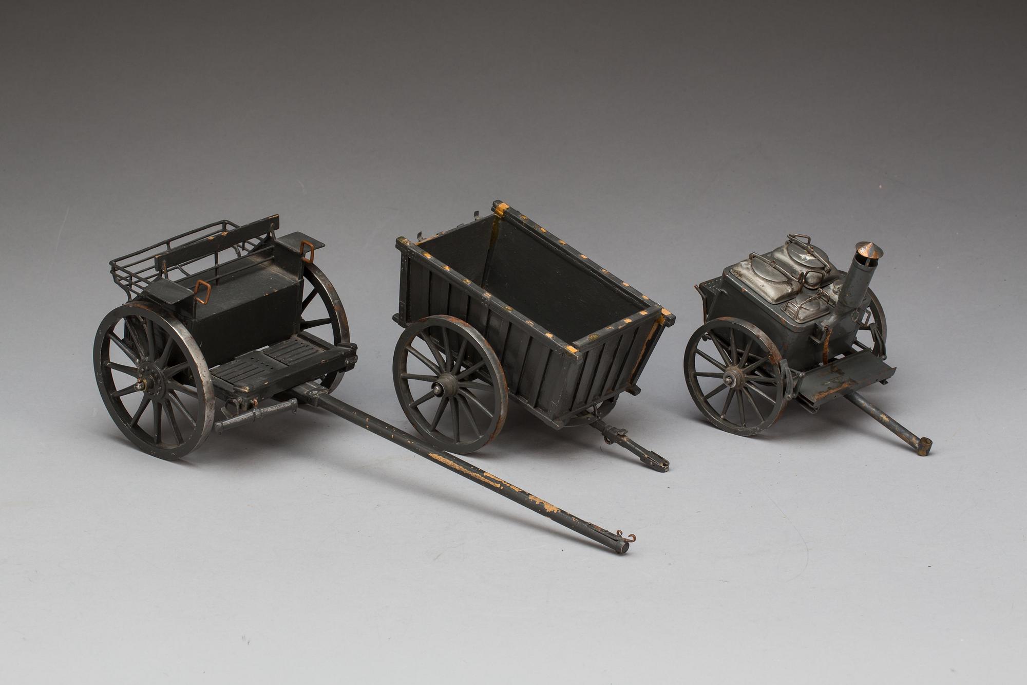 MILITÄRVAGNAR, 3 st, 1900-talets början.