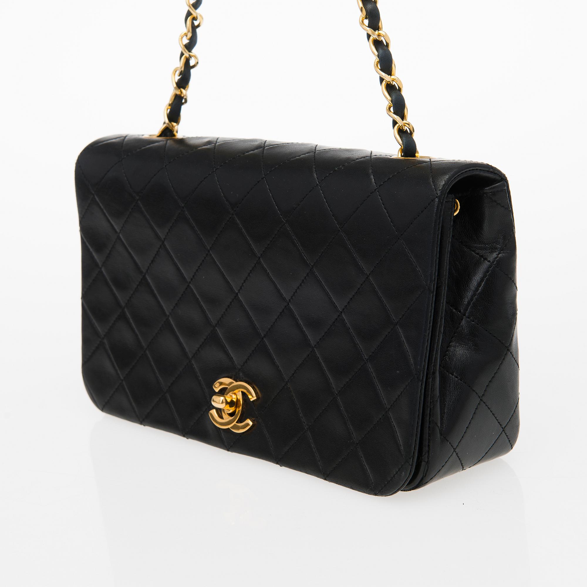 CHANEL, "Single Full Flap Bag", LAUKKU.