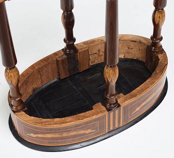 BORD, av Georg Haupt (mästare i Stockholm 1770-1784), ej signerat, Gustavianskt.