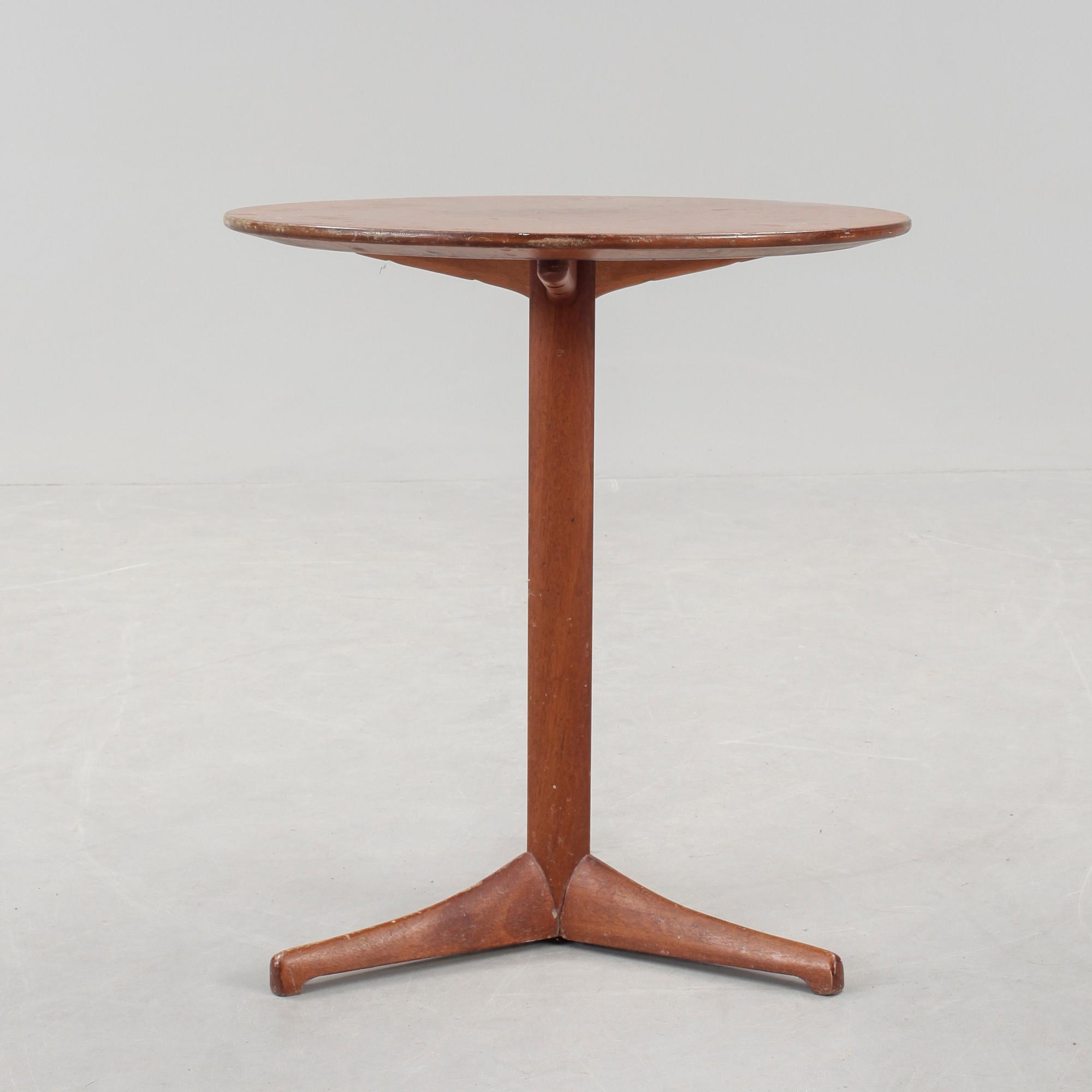 BORD, "Äpplet", Kerstin Hörlin-Holmquist, NK:s verkstäder.
