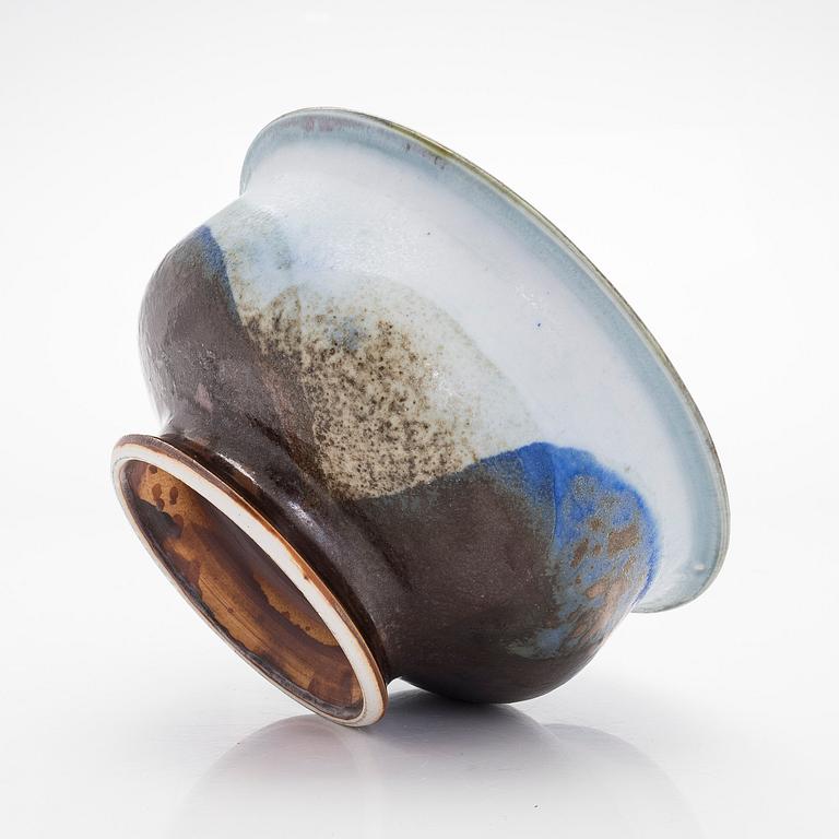 Liisa Hallamaa, malja, keramiikkaa, signeerattu LH Arabia, Finland 1950-60-tal.