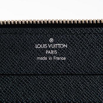 Louis Vuitton, a Taiga 'Vladimir' Business Portfolio.