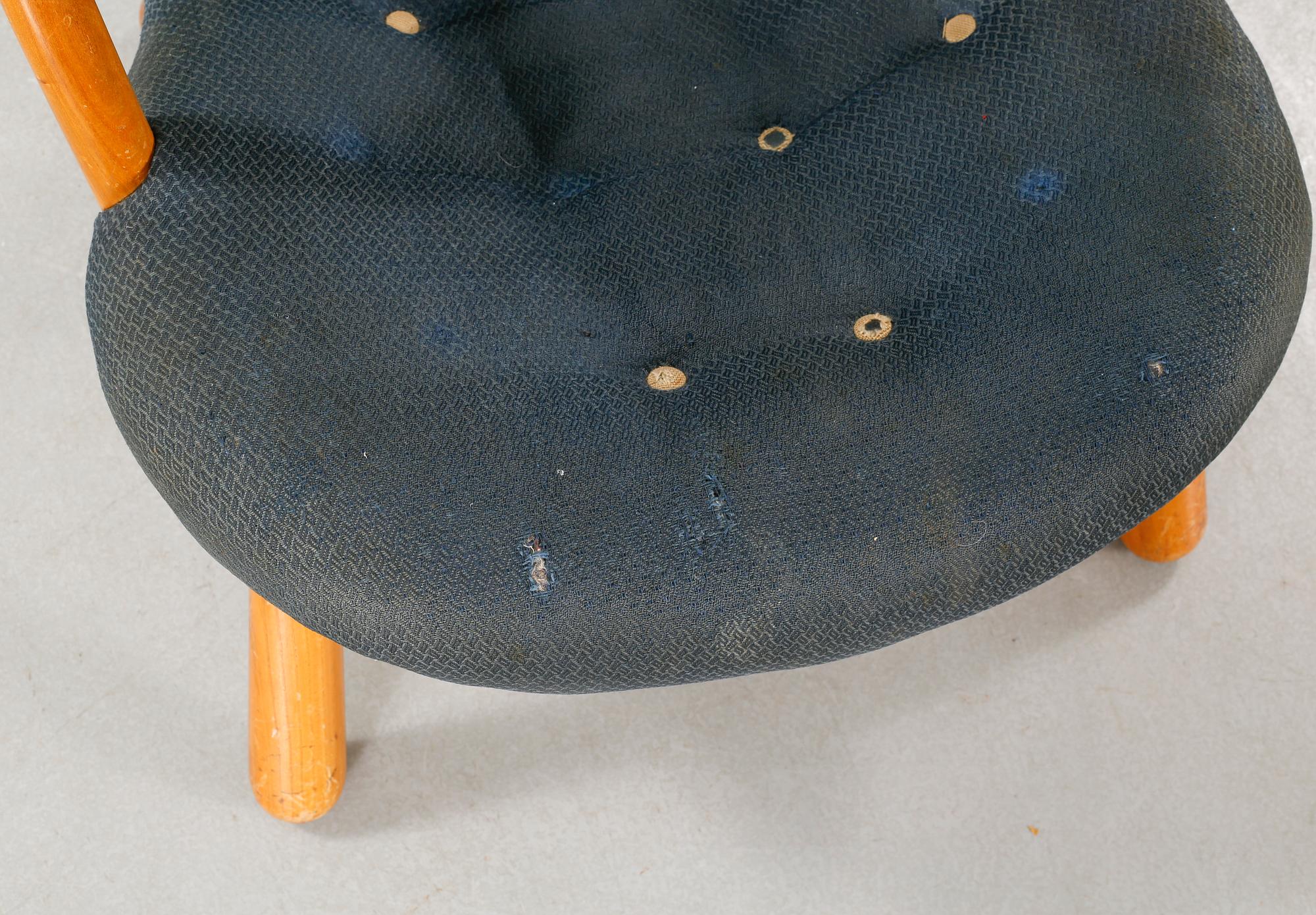 A chair attributed to Philip Arctander, model "Clam Chair" or "Muslinge", 1940s/50s.