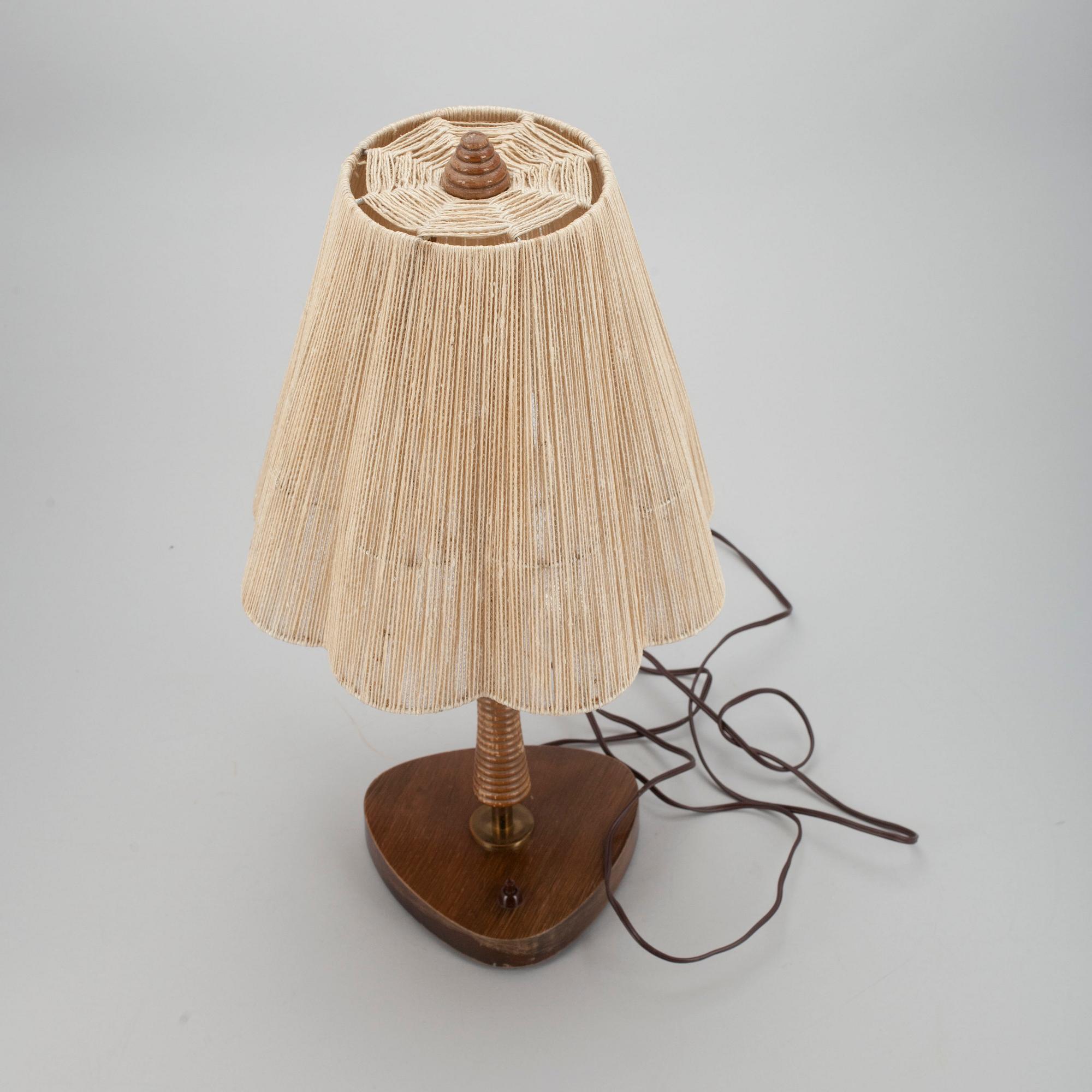 BORDSLAMPA, 1900-talets mitt.