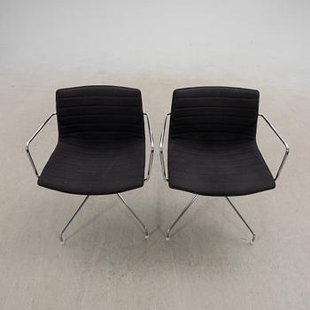 Lievore Altherr Molina, karmsstolar, ett par, "Catifa", Arper, Italien.