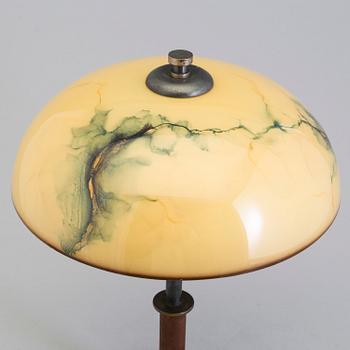 An early 20th century table lamp.