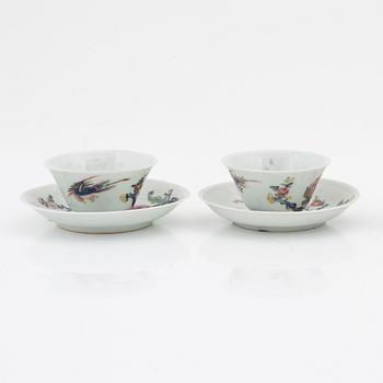 A pair of famille rose cups with stands, Qing dynasty, 18th Century.