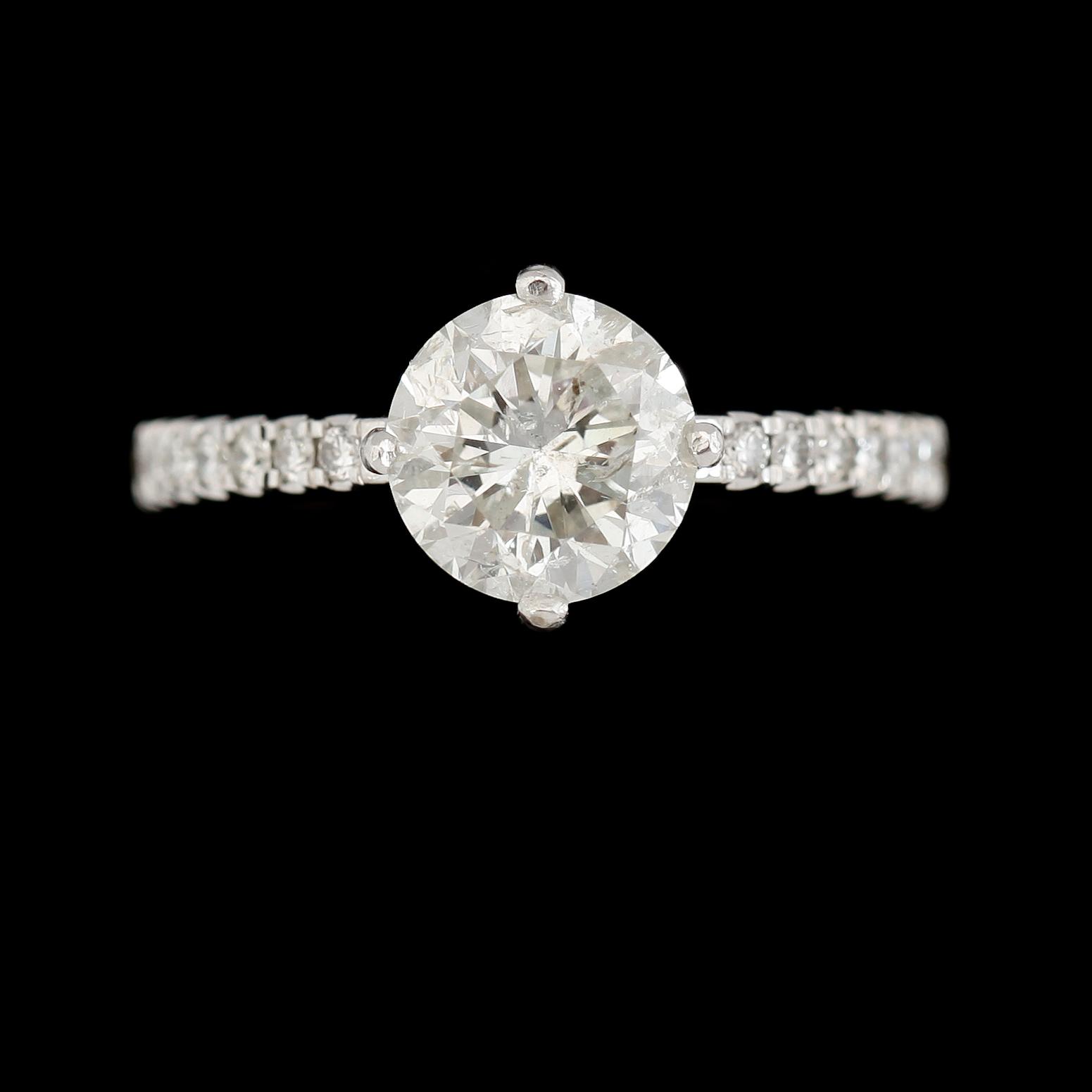 RING, 18K vitguld, briljantslipade diamanter tot ca 2.00 ct.
