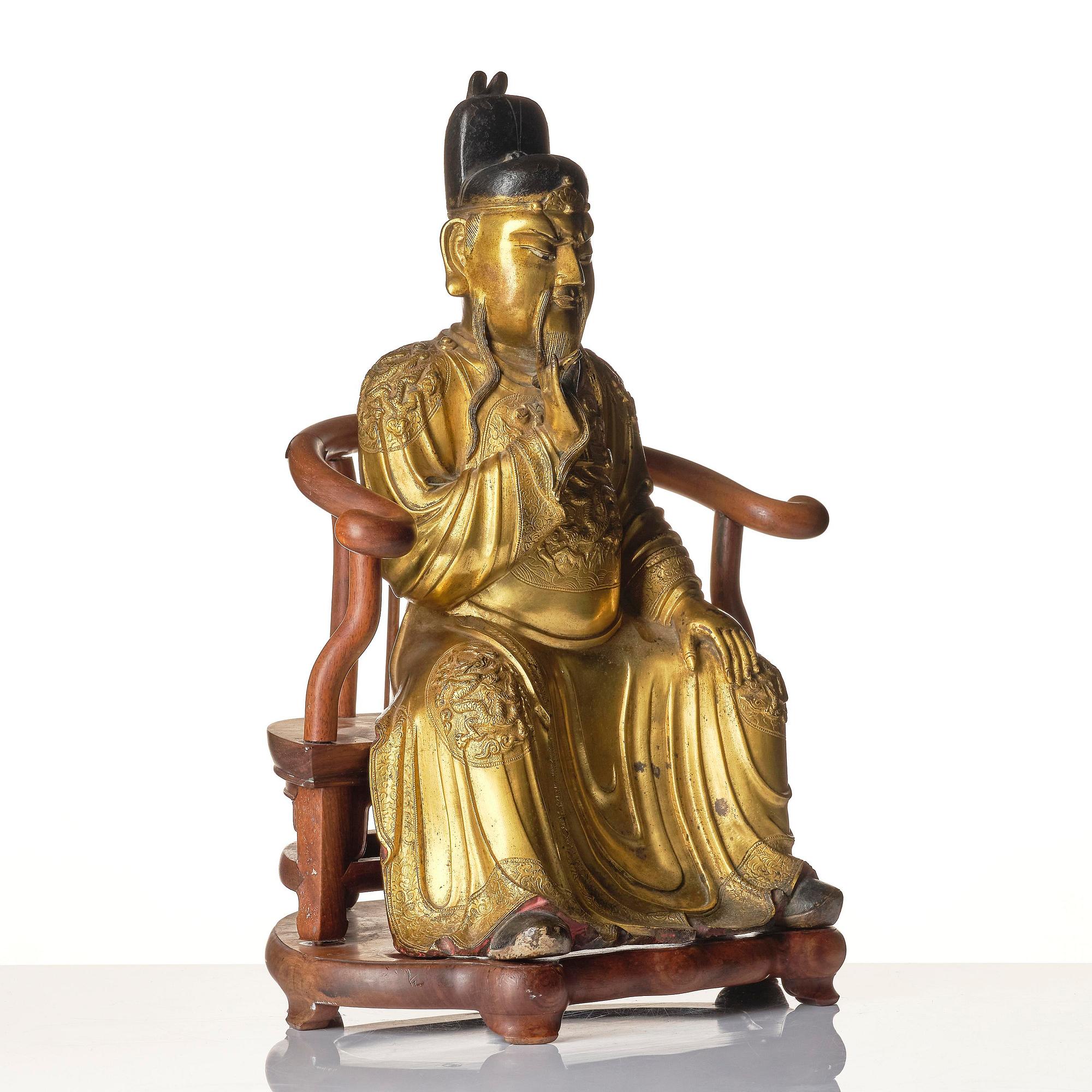 A large well cast figure of Guandi, Ming dynasty (1368-1644).