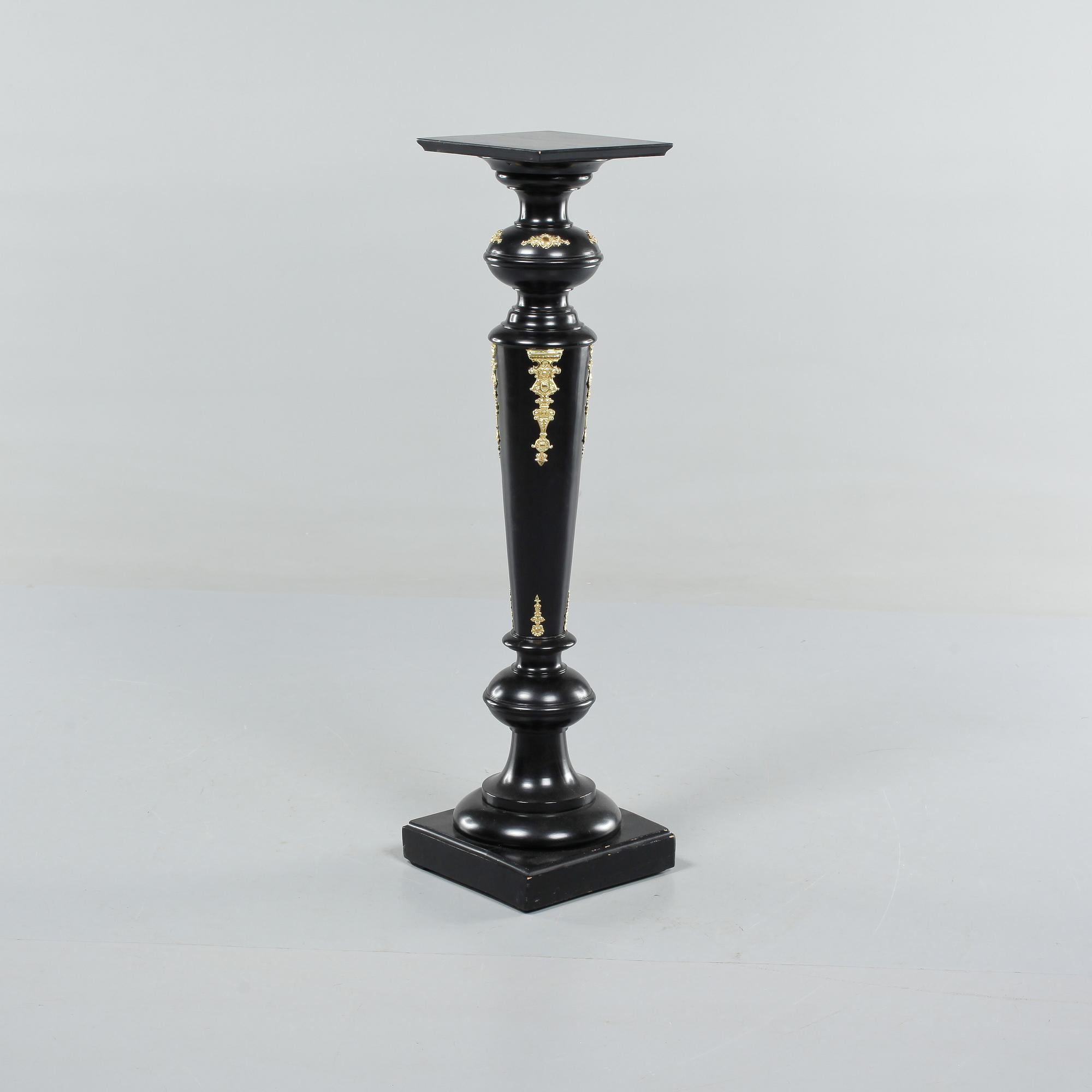 PIEDESTAL, 1800-talets slut.