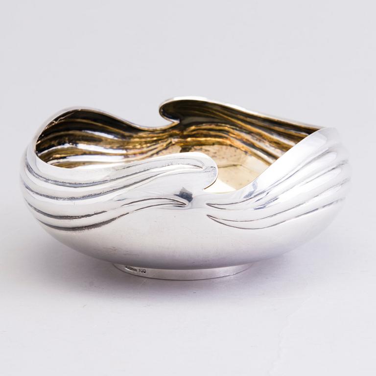 A parcel-gilt silver bowl, mark of Süleyman, 20th Century.