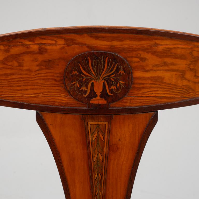 Sofa, a pair of armchairs and a pair of charis. Biedermeier, 19th century.