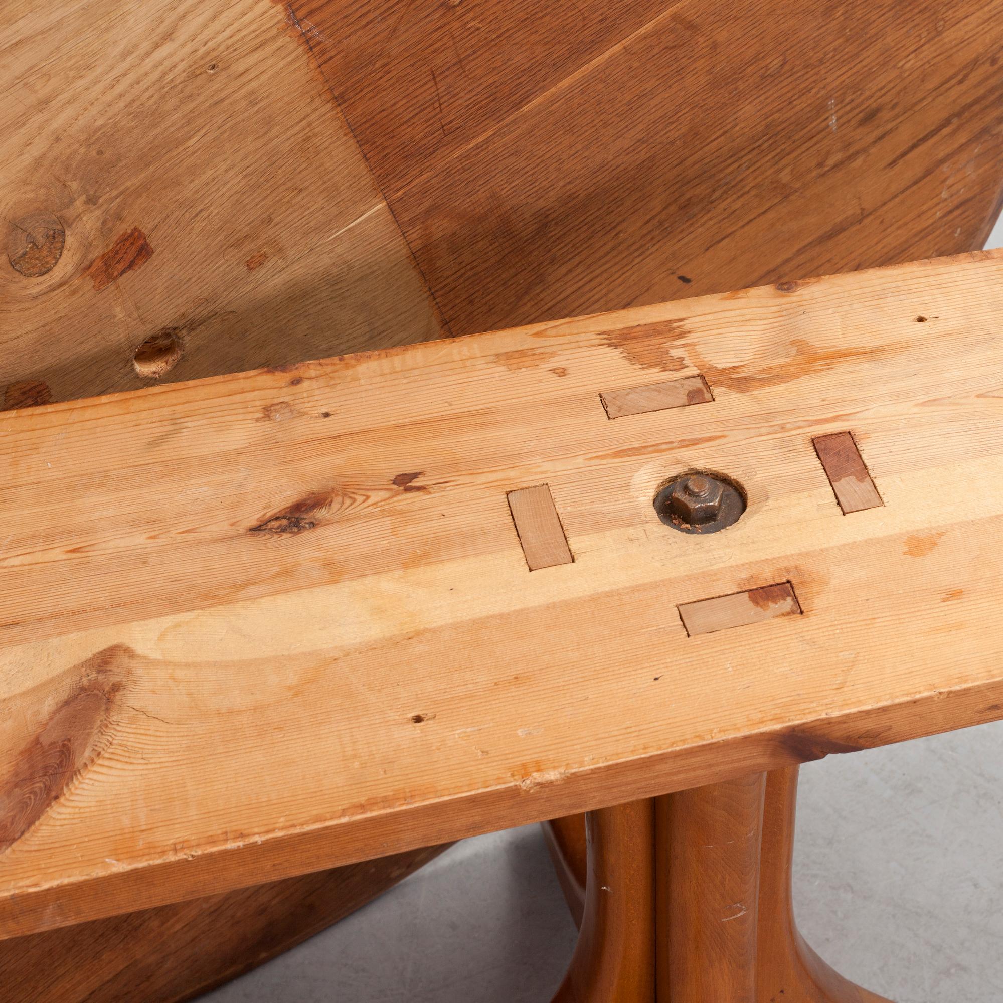 JOSEF FRANK, dining table, model 1020. Firma Svenskt Tenn. Second half of the 20th century.