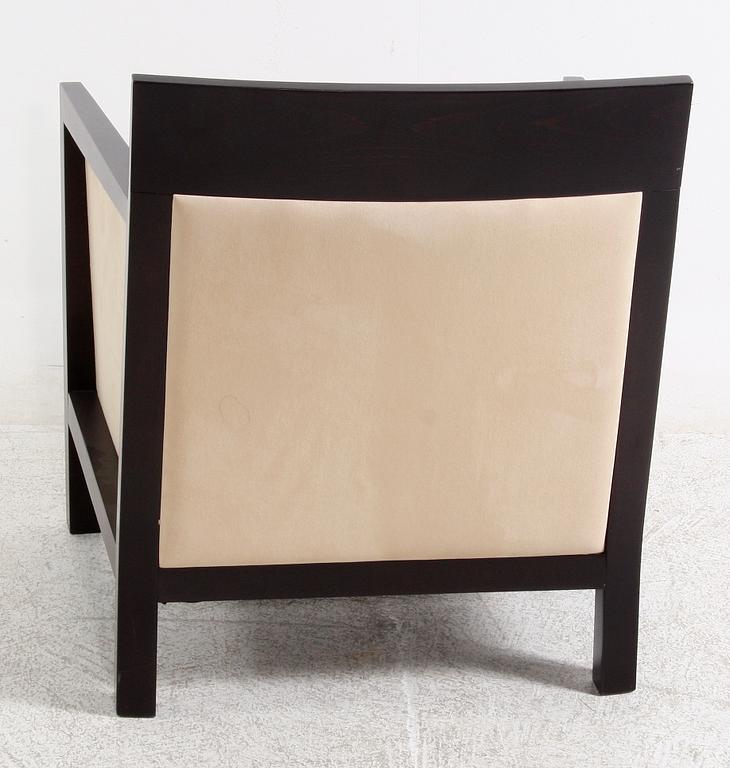 FÅTÖLJ. Design Margarita Viarnés.