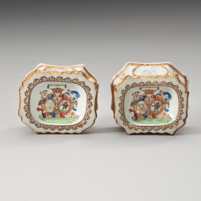 A pair of famille rose armorial salts, Qing dynasty, Qianlong (1736-95).