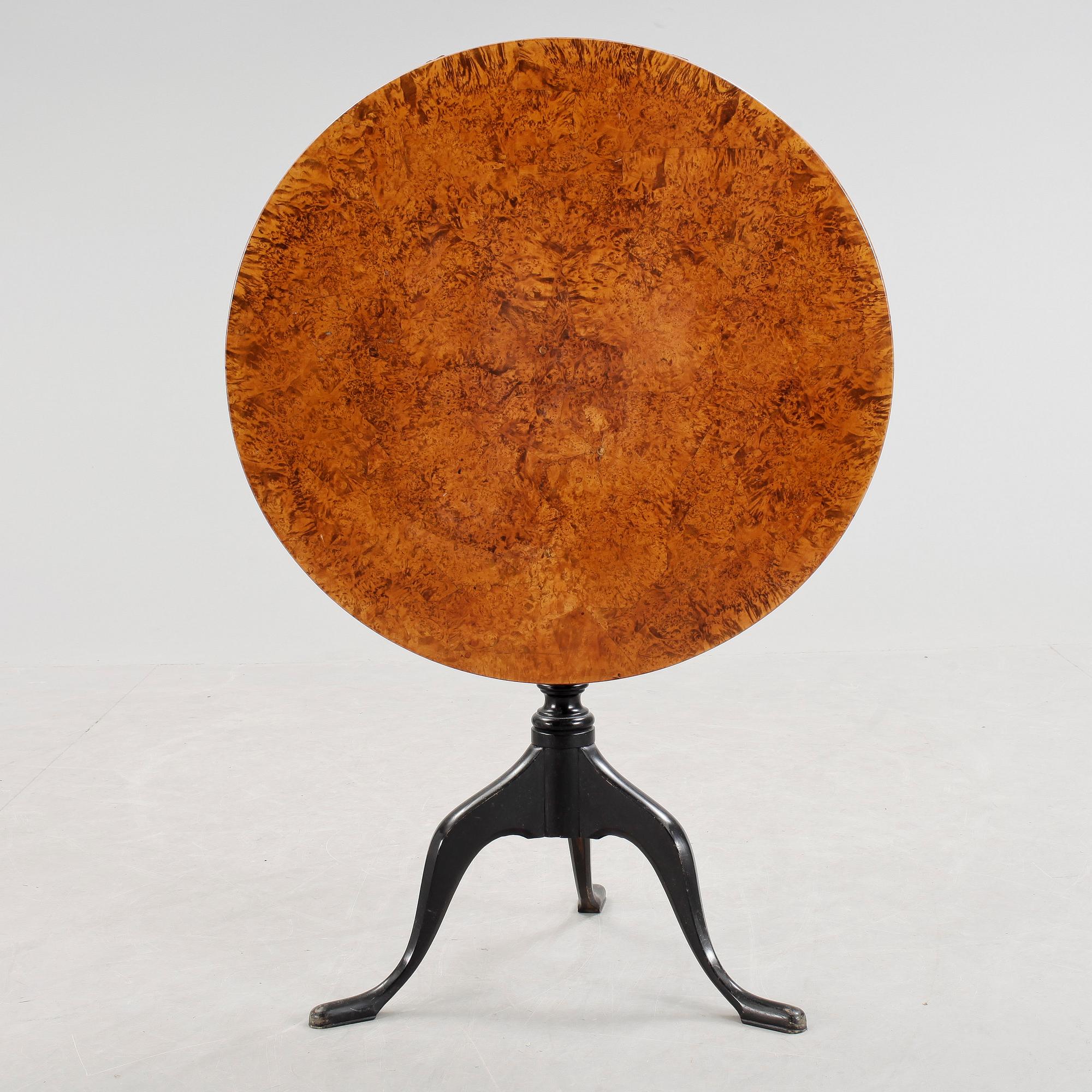 FÄLLBORD. Carl Hollst, (mästare i Eskilstuna 1787-1830).