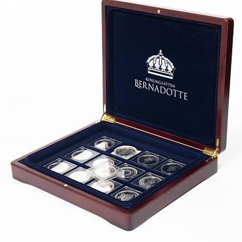 Medaljer, 13 st, sterlingsilver, "Konungaätten Bernadotte", Mynthuset Sverige.