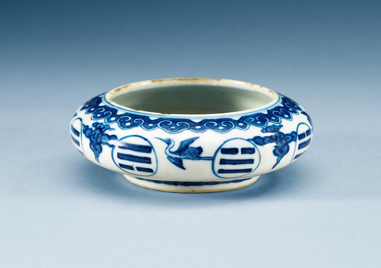 A blue and white brush washer, Qing dynasty.