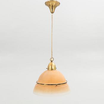 Taklampa, opalöverfång, tvådelad kupa, 1930/40-tal.